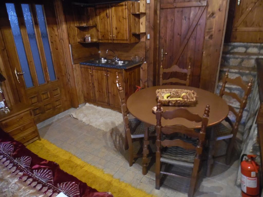 Elatos Rooms Mikrón Khoríon 객실 사진
