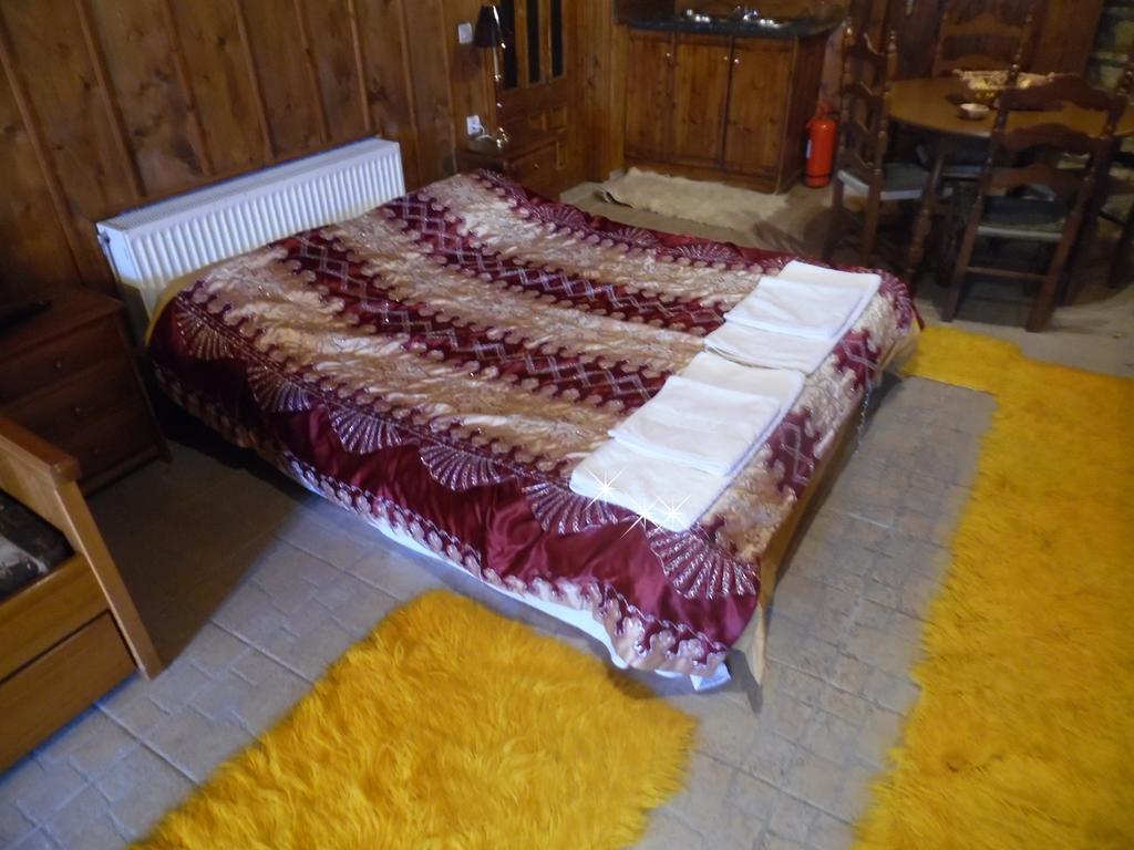Elatos Rooms Mikrón Khoríon 객실 사진