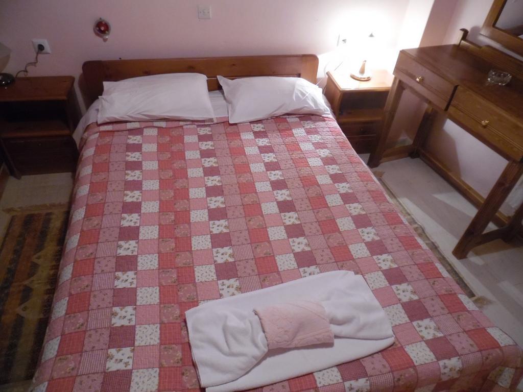Elatos Rooms Mikrón Khoríon 객실 사진